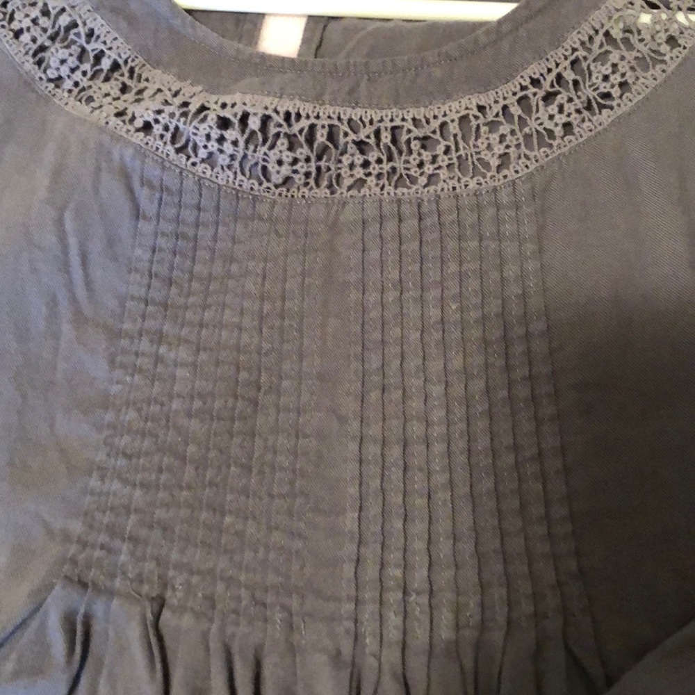 Old navy top - Picture 4 of 5